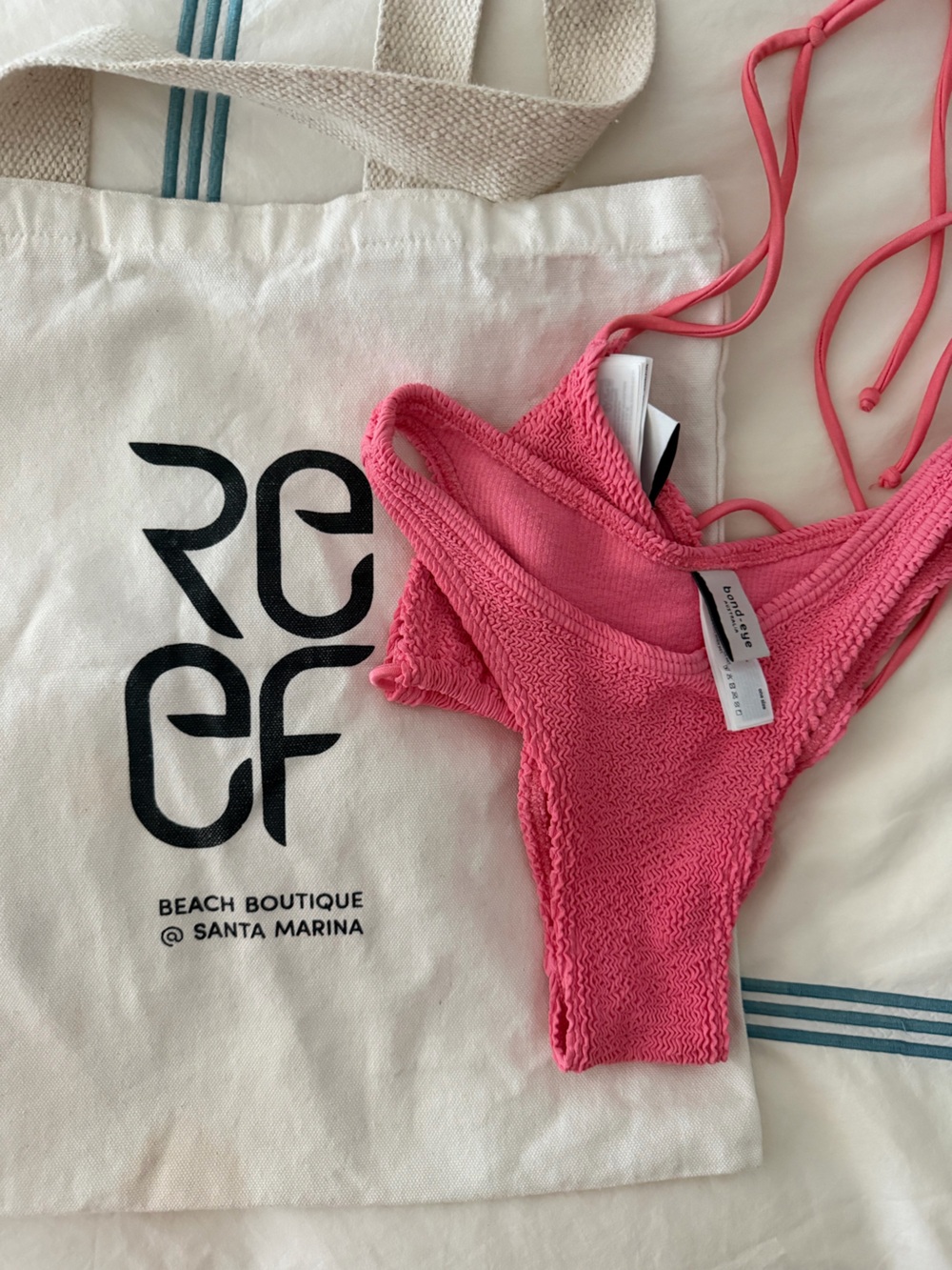 bond-eye Pink Triangle Bikini Set